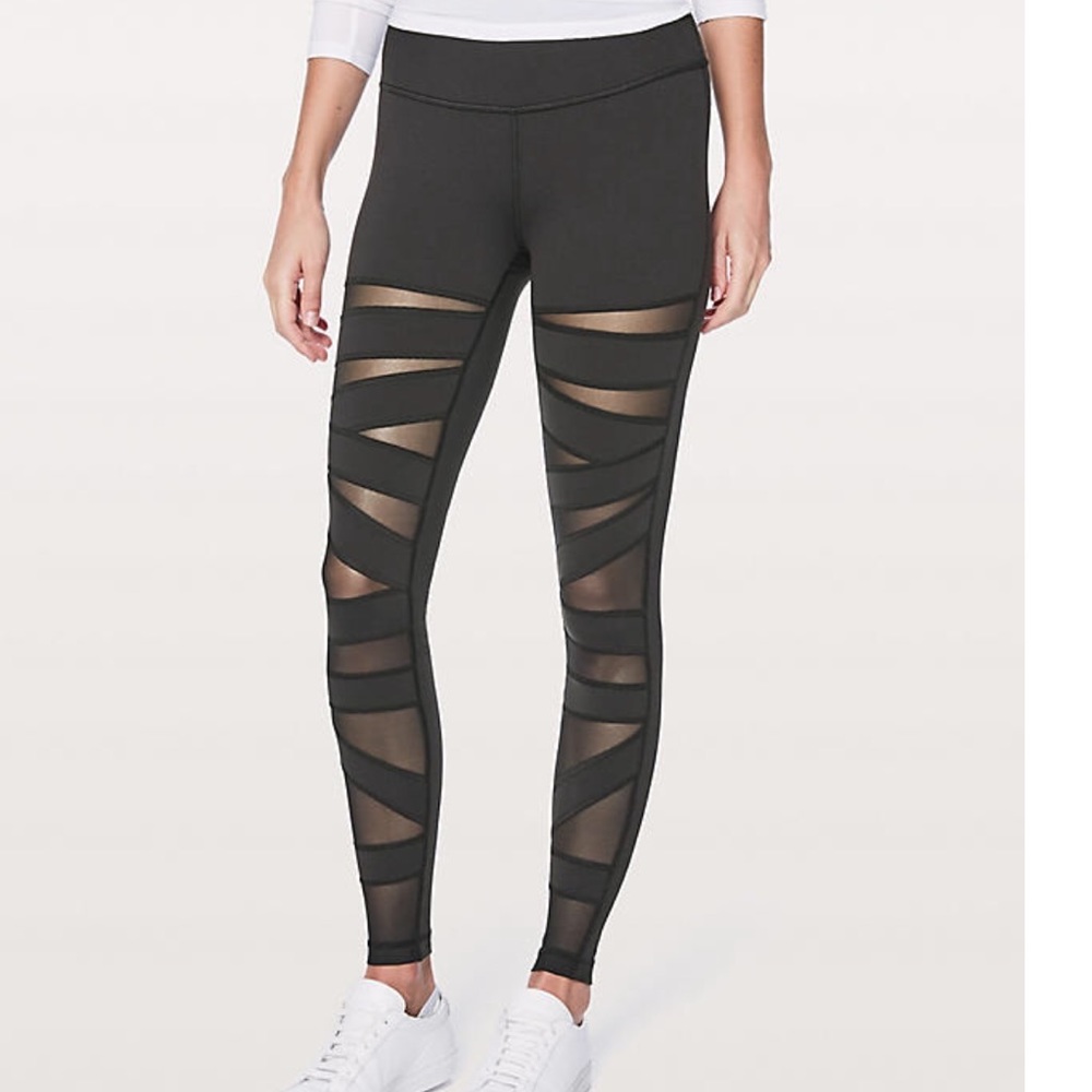 LULULEMON wunder under pants size 4